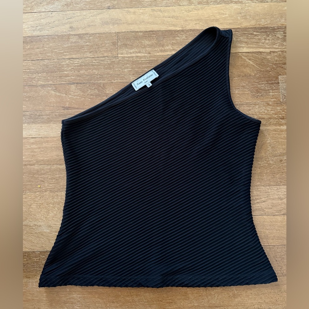 Anne Fontaine One Shoulder Black Ribbed Top